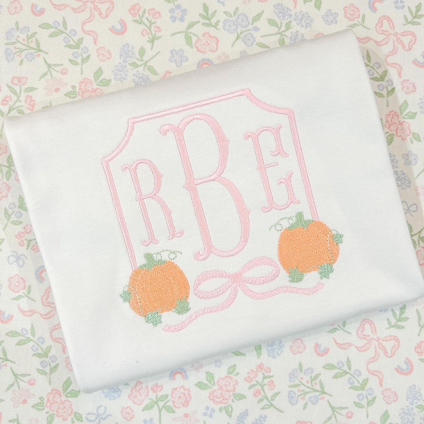 Pumpkin Bow Embroidery Crest Frame Fill